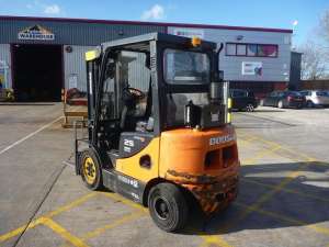   Doosan D25S-5