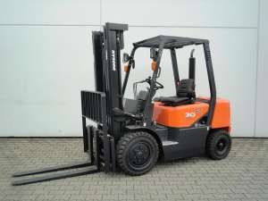   Doosan D30G (960).