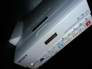   DVCAM, DV, Mini DV Sony DSR-11