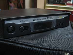   Electro Voice R300 HD