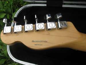   Fender American Deluxe Telecaster (2004)