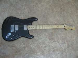   Fender Blacktop Stratocaster HH Black - 