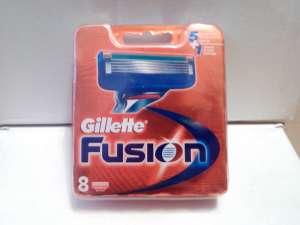   Gillette Fusion 8 .   