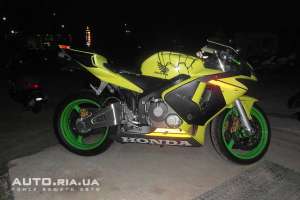   HONDA CBR 600RR - 