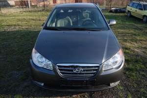   Hyundai Elantra    Elantra 