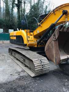   JCB JS 220 (806)