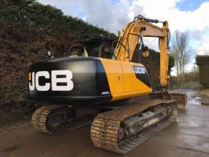   JCB JS 220 LC (820).