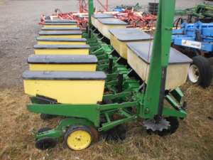   John Deere 7200 - 8 