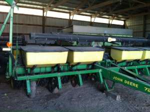   John Deere 7200 8 