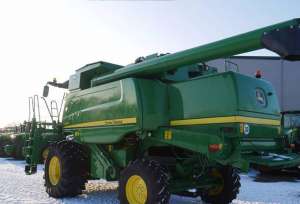   John Deere T670 Hillmaster (573)