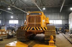   Komatsu D355 - 