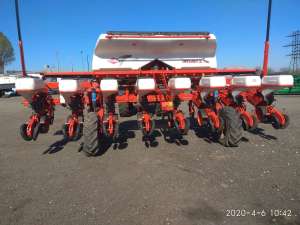   Kuhn Maxima 2 T ..