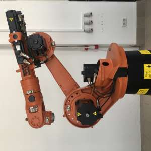   KUKA KR 15 -  . 