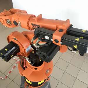   KUKA KR 15,   - 