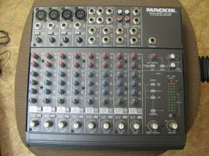   Mackie 1202 VLZ (Made in USA) - 