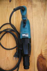   Makita HR2440