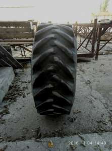  / Michelin 440/80-28 (16,9-28).