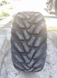  / Mitas 560/60R22.5