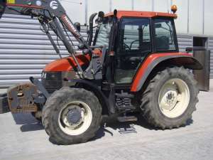   New Holland TS 90