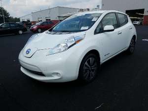   Nissan Leaf SV - 