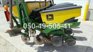   No-Till John Deere 1750 (1780) 8    