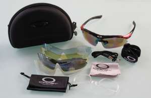   Oakley ()