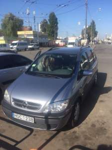   Opel Zafira   - 