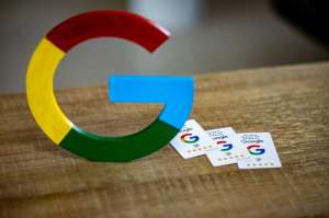  p.  Google Maps