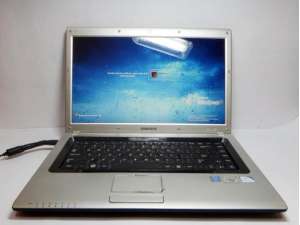   Samsung R518 - 