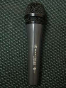   SENNHEISER E835(Germany) - 