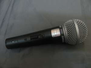   Shure SM58 ()