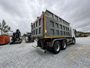   Sitrak 2021     64 - 