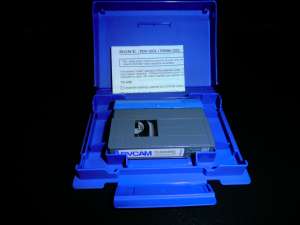   Sony PDVM-12CL  ,  DVCAM, Mini DV