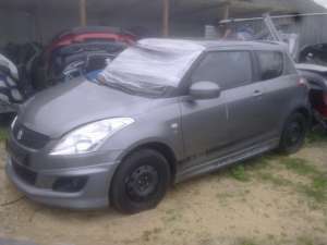   Suzuki Swift    Svift 