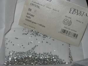   Swarovski ss6 crystal  1440. (1,9-2,0)