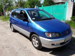   Toyota Picnic - 