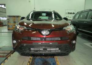  ! Toyota RAV 4 2.0 CVT (146 ..)