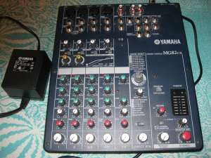   Yamaha MG82 CX - 