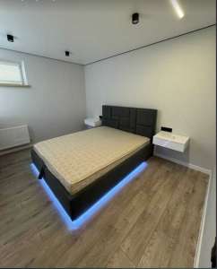  1-  г, 49900 $ - 