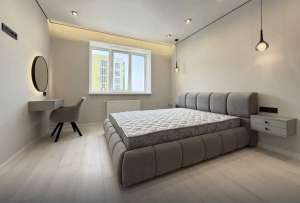  1-  г, 79500 $ - 