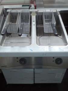  2    Zanussi()