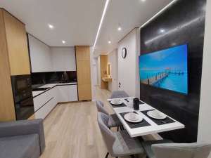  3-  , , 180000 $ - 
