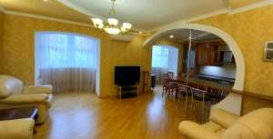  3-  , , 210000 $ - 