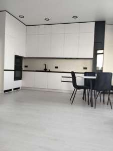  3-  , , 275000 $