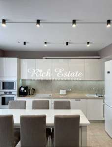  3-  , , 290000 $