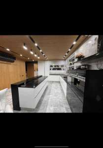  4-  ,  , 550000 $