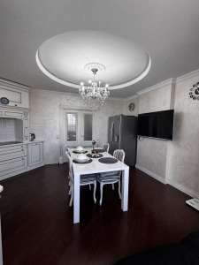  4-  , , 190000 $