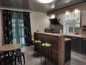  4-  г, 188000 $ - 