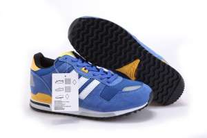  Adidas ZX700 - 