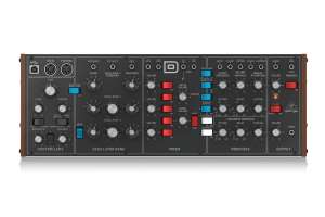  Behringer Model D Analog Synthesizer